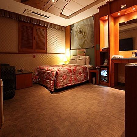 Rampart Hotel Suwon Luaran gambar